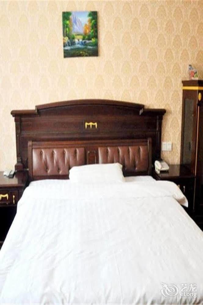 Lvzhou Business Hotel- Wuhu Bagian luar foto