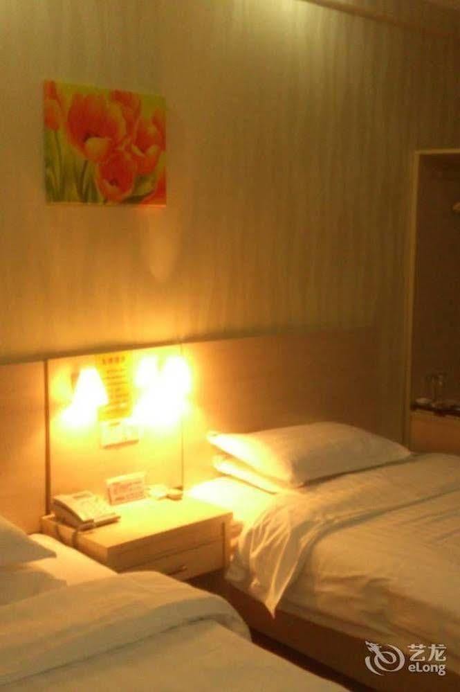 Lvzhou Business Hotel- Wuhu Bagian luar foto