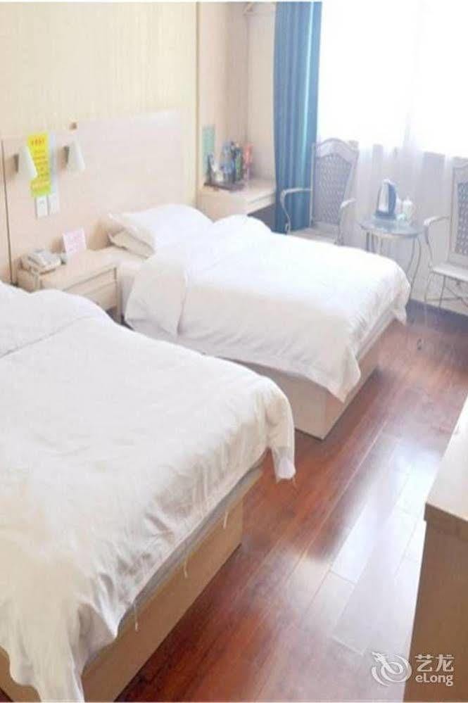 Lvzhou Business Hotel- Wuhu Bagian luar foto